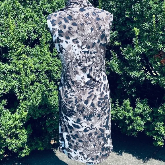 KENNETH COLE**Stretchy Animal Print Dress**Small $165 - Picture 7 of 8